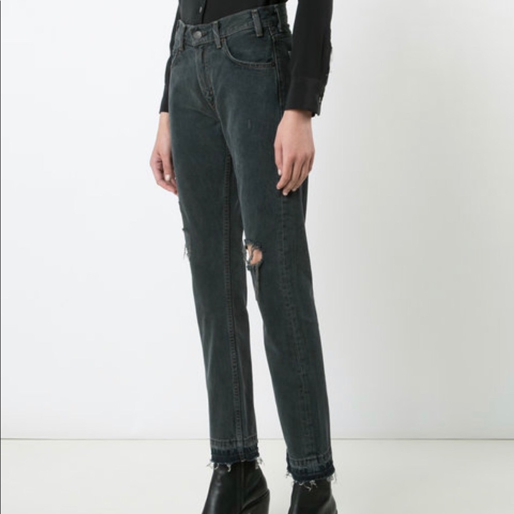 Levi’s 505C cropped jeans in black